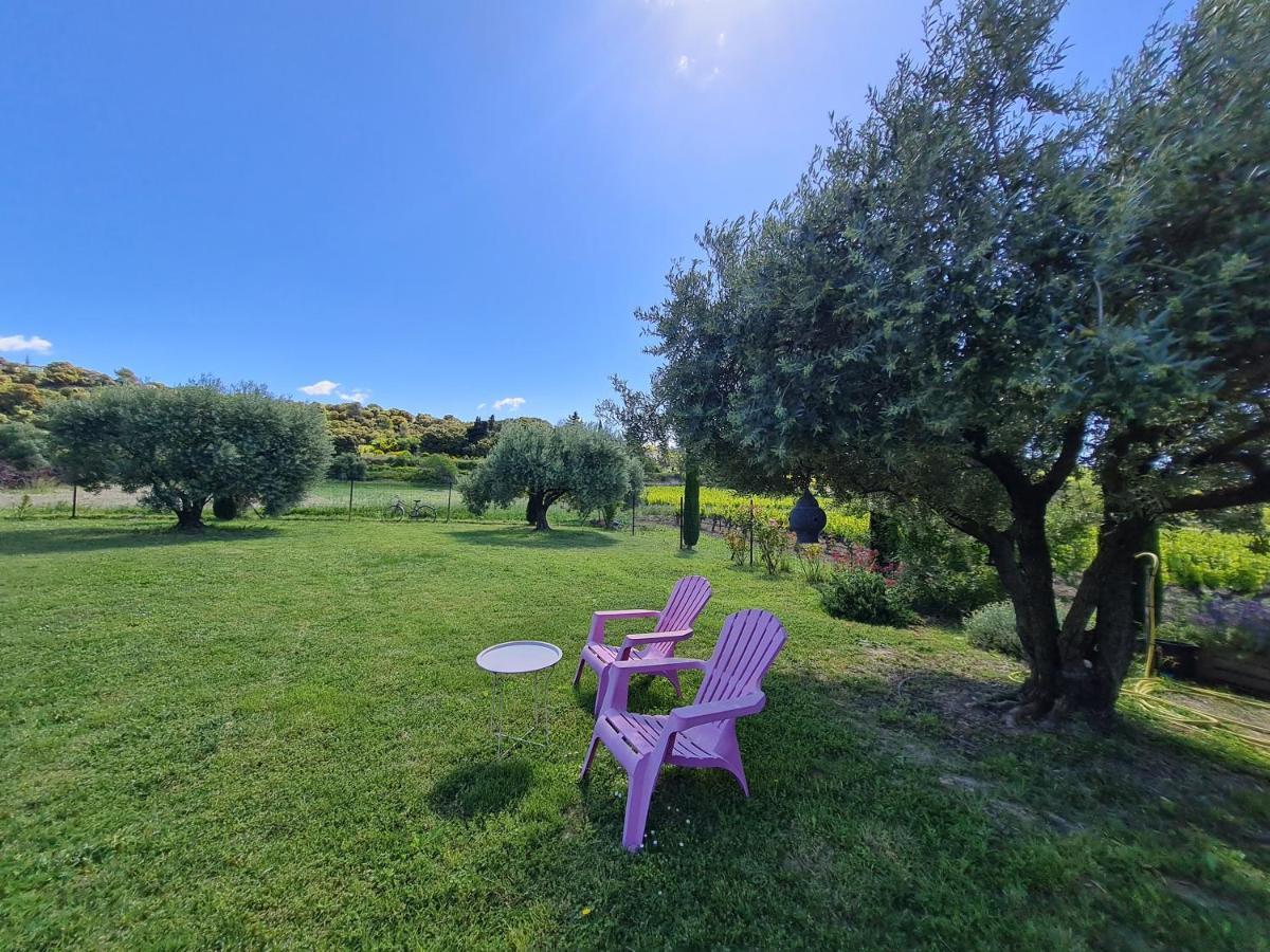 Отель Domaine La Condamine Crillon Le Brave Экстерьер фото